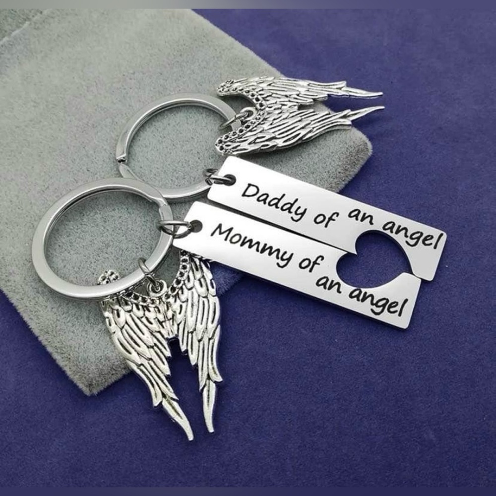 Mommy and daddy key chain
